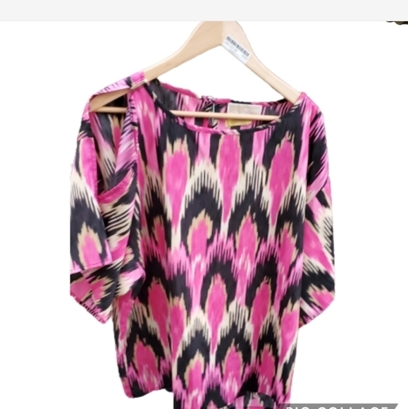 MICHAEL Michael Kors Tops - Michael Michael Kors cold shoulder blouse L‎